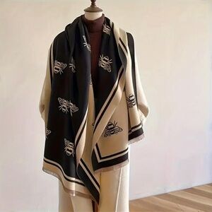 New Chic Black and Cream Reversible Bee Fringe Wrap/Scarf